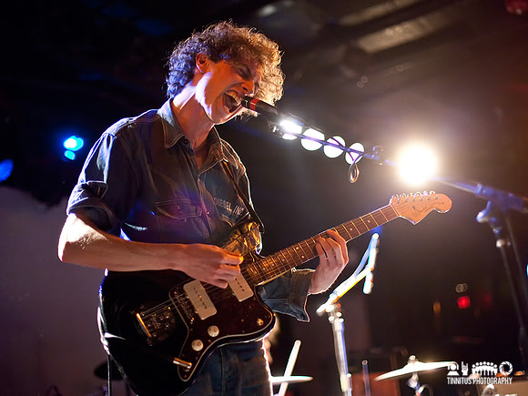Yuck in concert