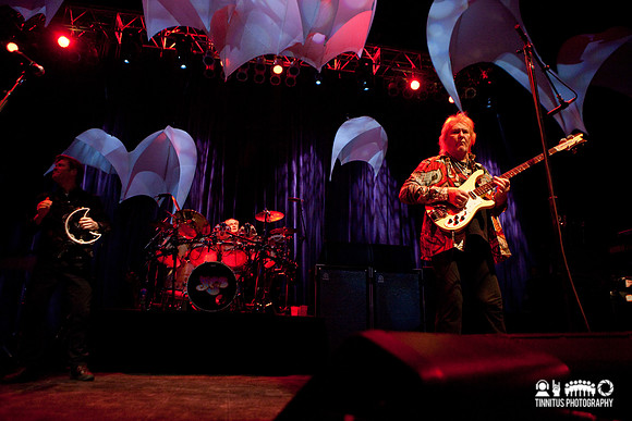 Yes in concert
