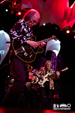 Yes in concert