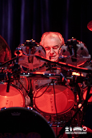 Yes in concert