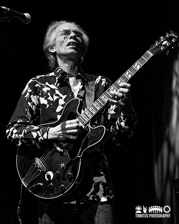 Yes in concert