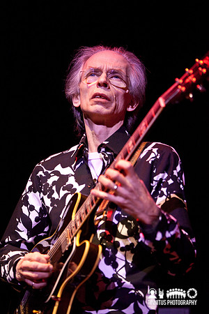 Yes in concert