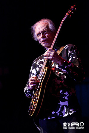 Yes in concert