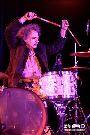 Xylouris White in concert