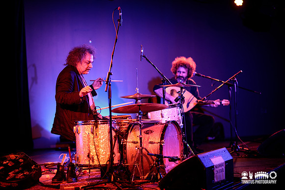 Xylouris White in concert