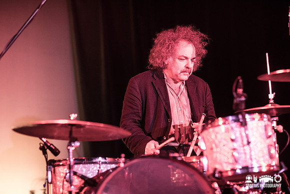Xylouris White in concert