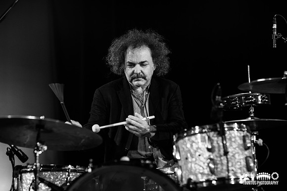 Xylouris White in concert