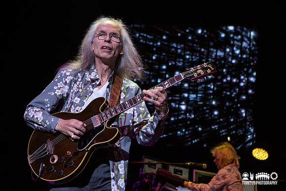 Yes in concert