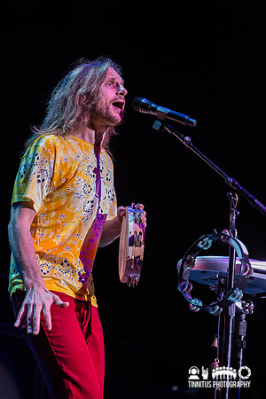 Yes in concert