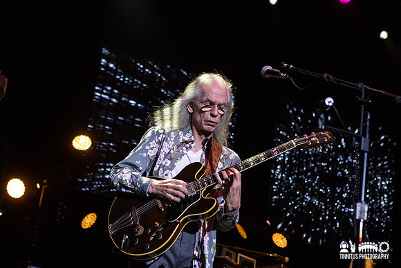 Yes in concert