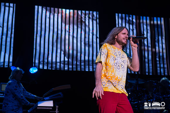Yes in concert