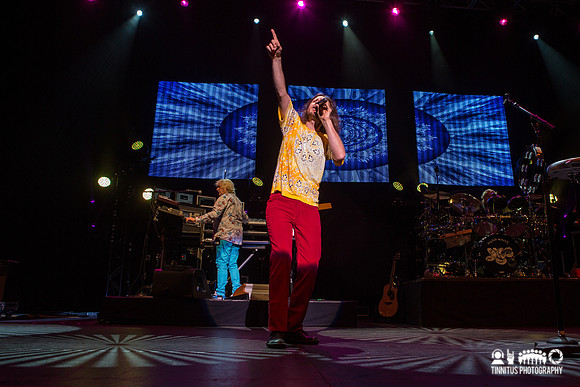 Yes in concert