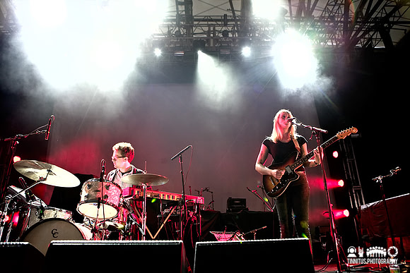 Wye Oak in concert