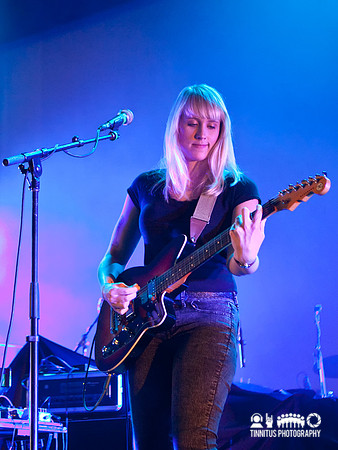 Wye Oak in concert