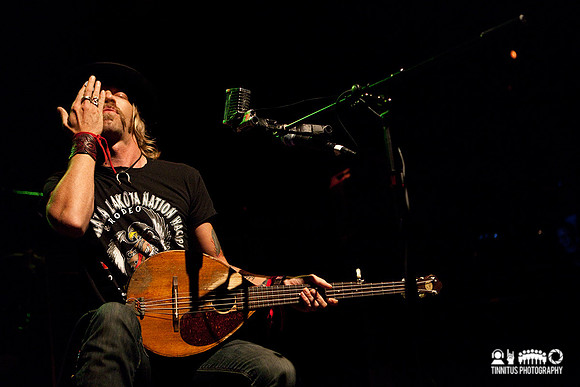 Wovenhand in concert