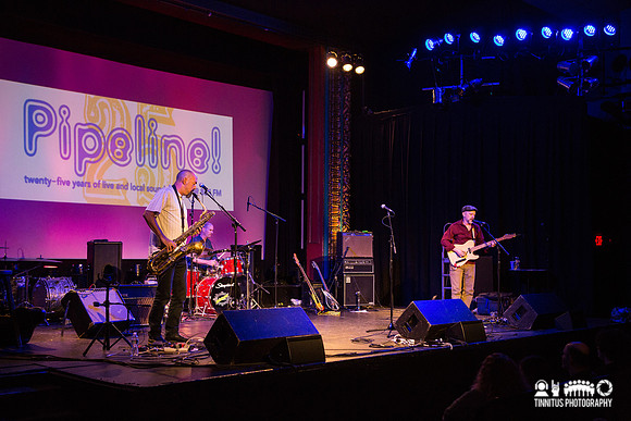 Vapors Of Morphine in concert