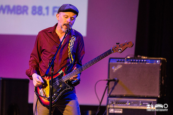Vapors Of Morphine in concert