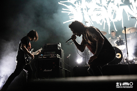 Eighteen Visions in concert