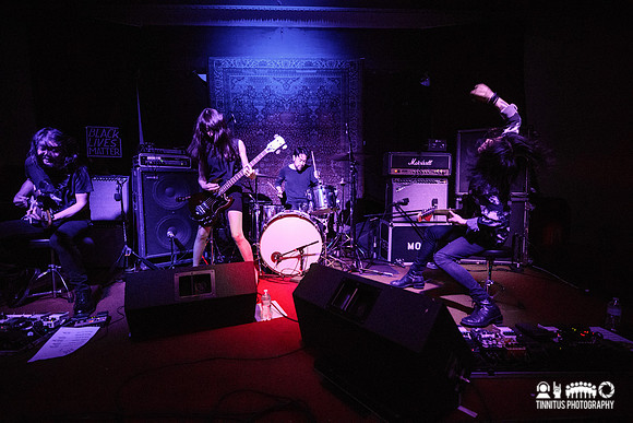 MONO in concert