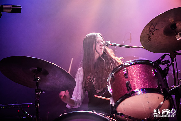 Heron Oblivion in concert