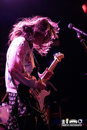 Cherry Glazerr in concert
