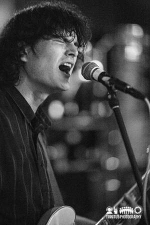 The Mantles in concert