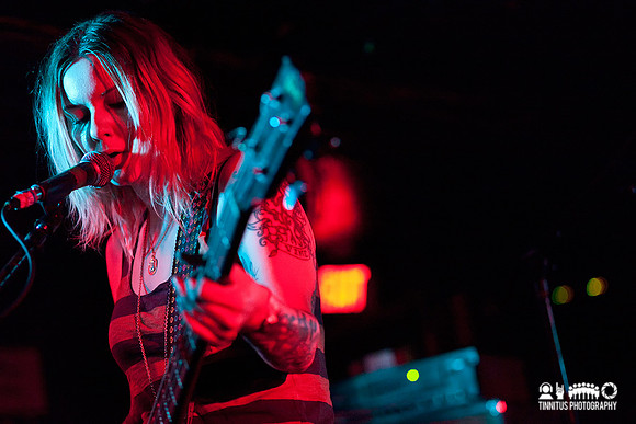 True Widow in concert