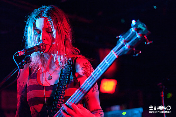 True Widow in concert