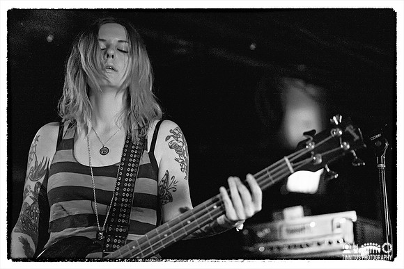 True Widow in concert