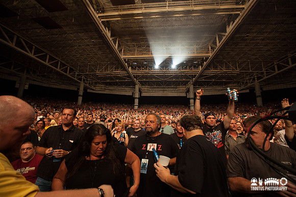 Lynyrd Skynyrd in concert