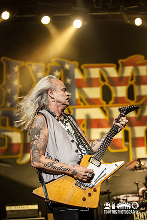 Lynyrd Skynyrd in concert