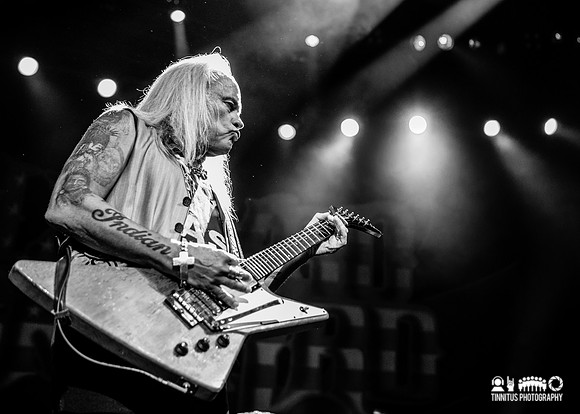 Lynyrd Skynyrd in concert