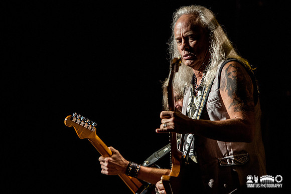 Lynyrd Skynyrd in concert
