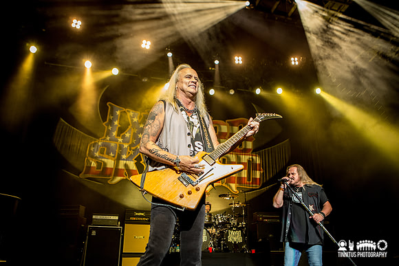 Lynyrd Skynyrd in concert