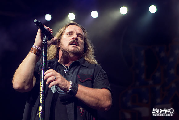 Lynyrd Skynyrd in concert