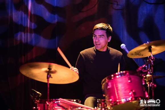 EZTV in concert