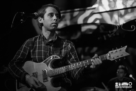 EZTV in concert