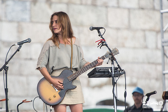Feist in concert