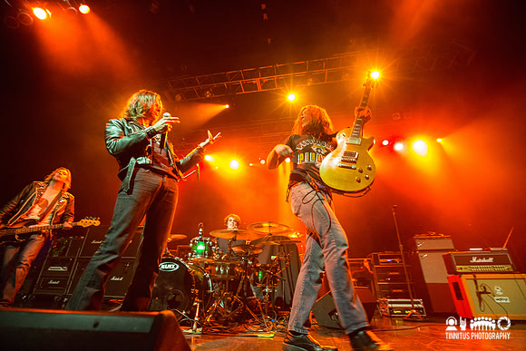 Crash Midnight in concert