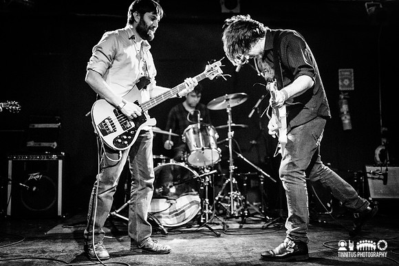 Six Organs Of Admittance in concert