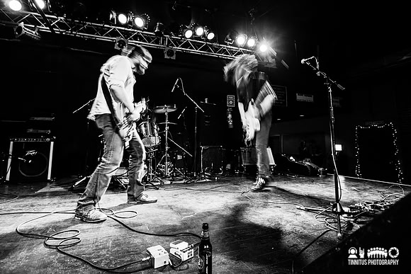 Six Organs Of Admittance in concert