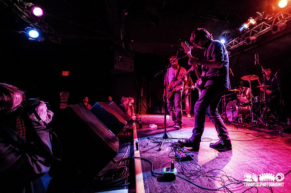 Six Organs Of Admittance in concert