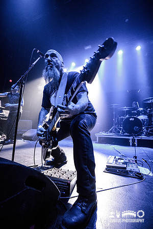 Neurosis in concert