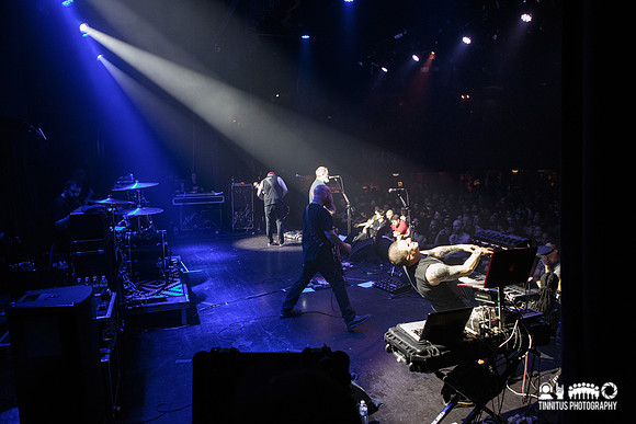 Neurosis in concert