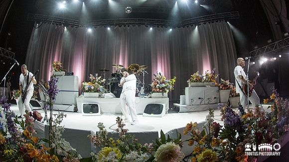 Faith No More in concert