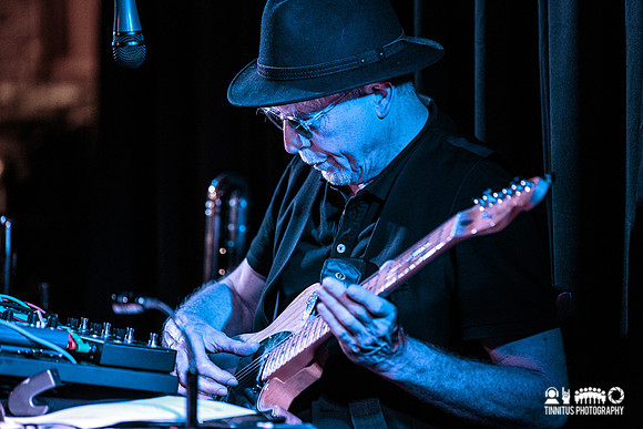 Rhys Chatham in concert
