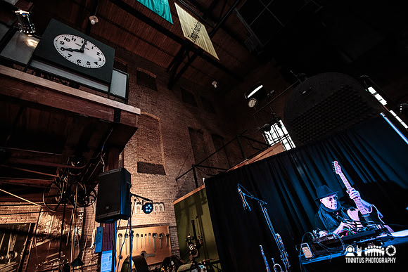 Rhys Chatham in concert