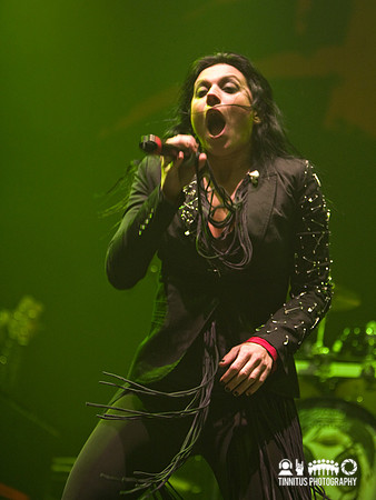 Lacuna Coil in concert