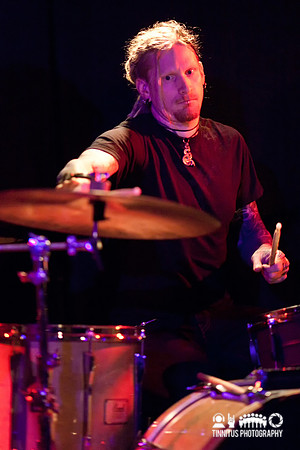 Man's Gin in concert
