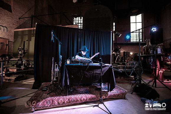 Rhys Chatham in concert